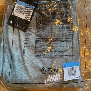 BRAND NEW! Boys NIKE size medium jogger sweatpants. Still in the bag!!!